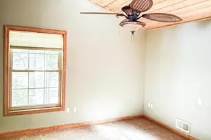 458 Lakeside Dr, Lakeville, PA 18438 - Photo 27