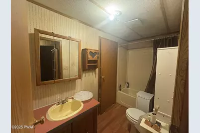 2195 Creamton Drive, Lakewood, PA 18439 - Photo 13