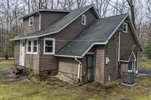 926 Rt 390, Greentown, PA 18426 - Photo 3