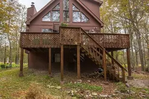 1008 Woodstone Rd, Newfoundland, PA 18445 - Photo 3