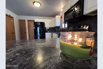 1008 Woodstone Road, Newfoundland, PA 18445 - Photo 7