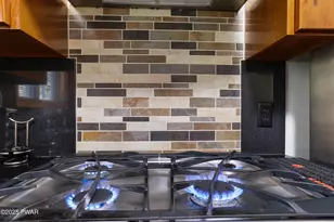 3176 Bluebird Dr, Bushkill, PA 18324 - Photo 15