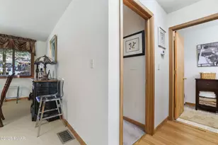 3176 Bluebird Dr, Bushkill, PA 18324 - Photo 19