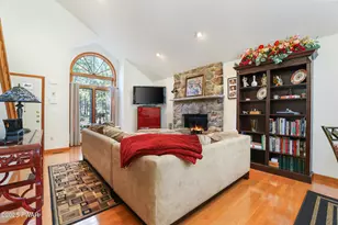 3176 Bluebird Dr, Bushkill, PA 18324 - Photo 27