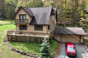 342 Lake Russell Rd, Greentown, PA 18426 - Photo 3