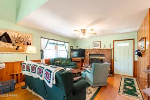 342 Lake Russell Rd, Greentown, PA 18426 - Photo 5