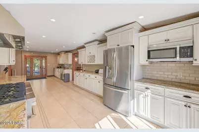 1015 Route 390, Greentown, PA 18426 - Photo 37