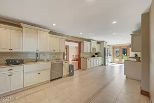 1015 Route 390, Greentown, PA 18426 - Photo 31