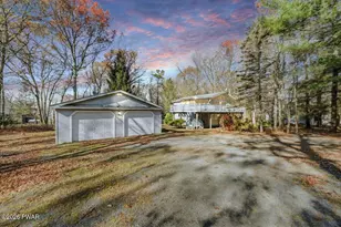 116 Rodeo Dr, Hawley, PA 18428 - Photo 1