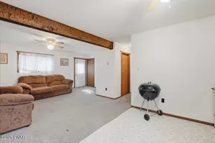 111 Chestnuthill Dr, Lake Ariel, PA 18436 - Photo 11