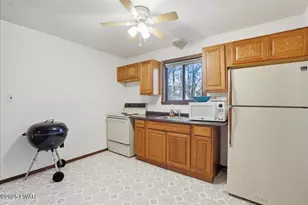 111 Chestnuthill Dr, Lake Ariel, PA 18436 - Photo 13