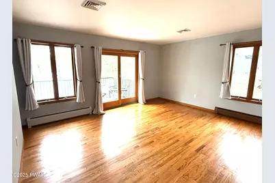 122 Waterfront Drive, Greentown, PA 18426 - Photo 9