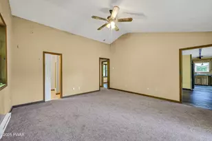 152 Lake Shore Dr, Dingmans Ferry, PA 18328 - Photo 17