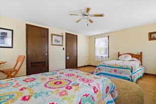 75 E Shore Dr, Hawley, PA 18428 - Photo 31