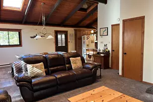 101 Bear Trap Mountain Rd, Greentown, PA 18426 - Photo 5