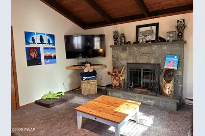 101 Bear Trap Mountain Road, Greentown, PA 18426 - Photo 3