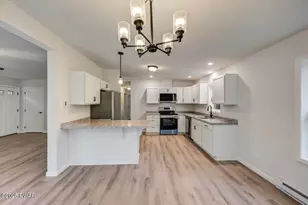 1081 Lakeland Dr, Lake Ariel, PA 18436 - Photo 15