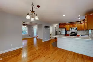 121 Johnsons Dr, Dingmans Ferry, PA 18328 - Photo 7