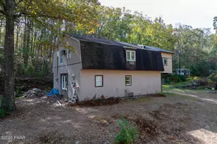 148 Neil Thompson Rd, Lackawaxen, PA 18435 - Photo 5