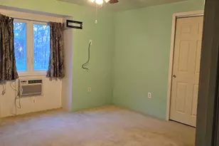 148 Neil Thompson Rd, Lackawaxen, PA 18435 - Photo 11