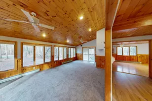 816 Woodland Ct, Lords Valley, PA 18428 - Photo 3