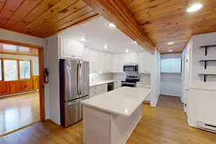 816 Woodland Ct, Lords Valley, PA 18428 - Photo 7