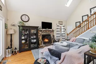330 W Lakeview Rd, Lackawaxen, PA 18435 - Photo 11
