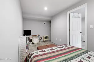 330 W Lakeview Rd, Lackawaxen, PA 18435 - Photo 33