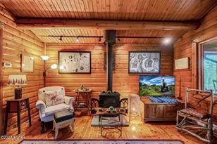 265 Parkwood Dr, Lake Ariel, PA 18436 - Photo 15