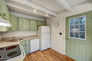 180 Westcolang Rd, Lackawaxen, PA 18435 - Photo 15