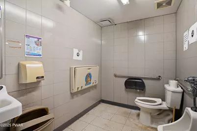 20 Locust Street, Nanticoke, PA 18634 - Photo 13