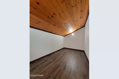 560 Rt 739, Hawley, PA 18428 - Photo 41