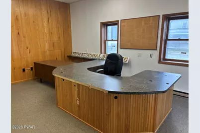 300 Keystone Street, Hawley, PA 18428 - Photo 9