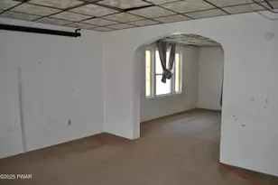 43 Rice Ave, Edwardsville, PA 18704 - Photo 5