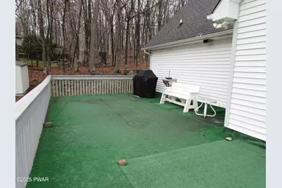 169 N Lake Drive, Dingmans Ferry, PA 18328 - Photo 9