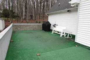 169 N Lake Dr, Dingmans Ferry, PA 18328 - Photo 9