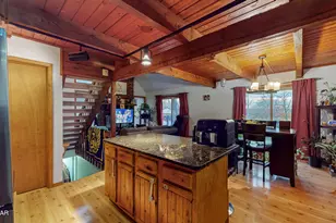 129 Stafford Dr, Bushkill, PA 18324 - Photo 9