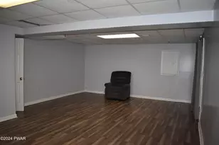 102 Granite Dr, Lords Valley, PA 18428 - Photo 23