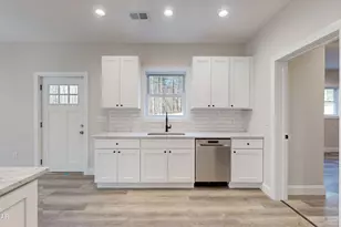 225 Water Forest Dr, Milford, PA 18337 - Photo 5