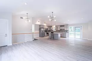 153 Hatton Rd, Hawley, PA 18428 - Photo 7