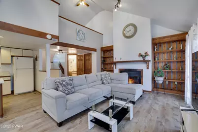 3336 Windermere Drive, Bushkill, PA 18324 - Photo 1