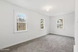 74 Charles St, Hawley, PA 18428 - Photo 25