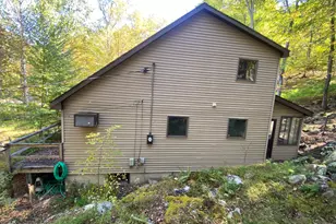 2242 Apley Ct, Bushkill, PA 18324 - Photo 7