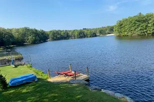 1138 Aquarius Dr, Lake Ariel, PA 18436 - Photo 3