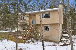 800 Wren Ct, Lords Valley, PA 18428 - Photo 1