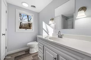 13 Bucklands Ln, Waymart, PA 18472 - Photo 11