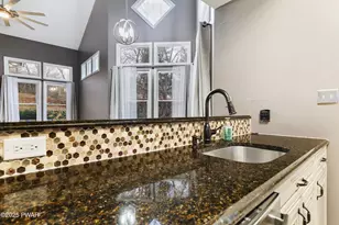 222 Abbington Dr, East Stroudsburg, PA 18302 - Photo 7