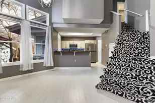 222 Abbington Dr, East Stroudsburg, PA 18302 - Photo 9