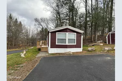 104 York Drive, Greentown, PA 18426 - Photo 3