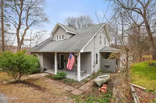407 Wangum Ave, Hawley, PA 18428 - Photo 3